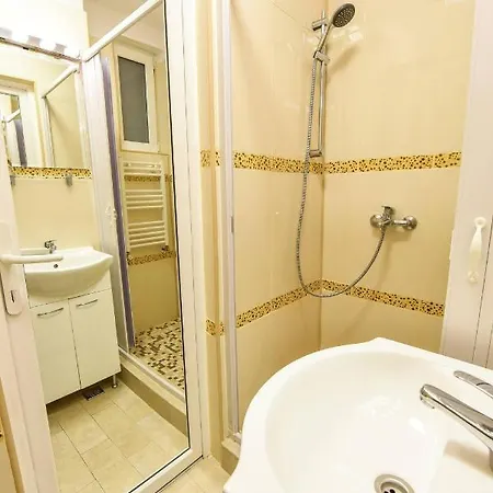 Lägenhet Mistral Cismigiu Gardens Bukarest